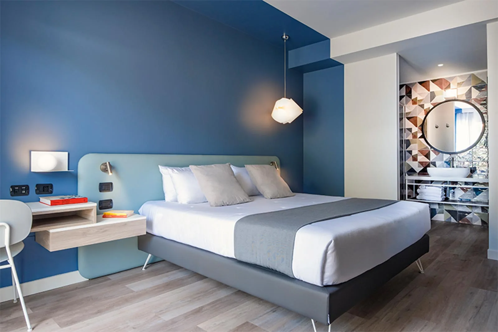 arredamento hotel camera completa colore finiture arredo