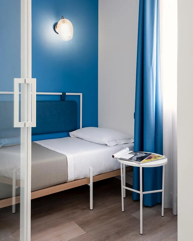 progettazione hotel camera completa focus letto cusom