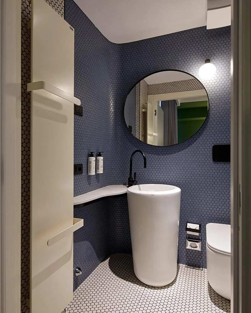 hotel demo arredamento bagno completo opere finitura