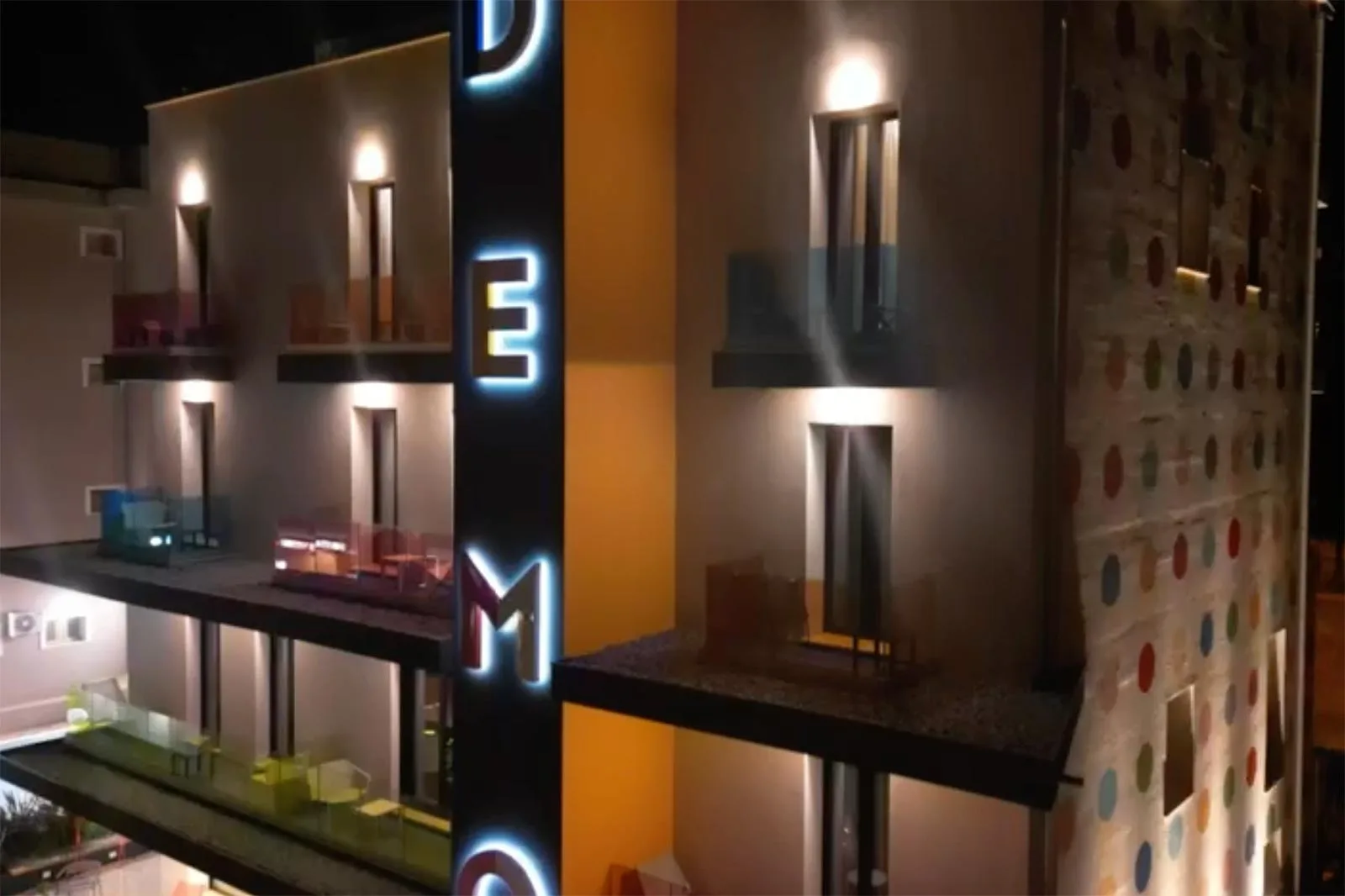 hotel demo progetto arredo esterno