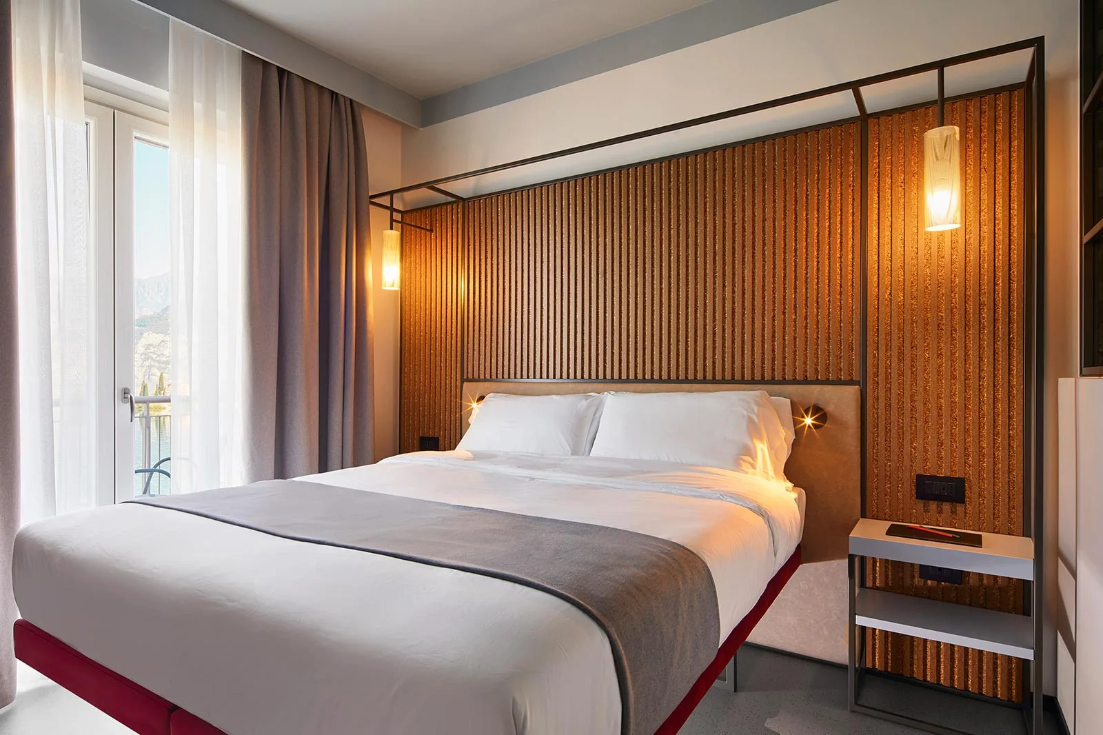 arredo camera hotel garden progetto testata letto ecochic