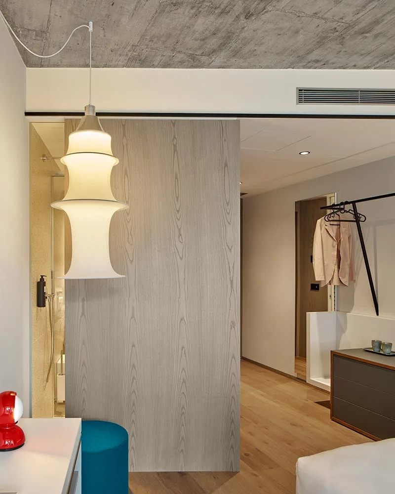 arredamento realizzazione hotel design finiture camera completa