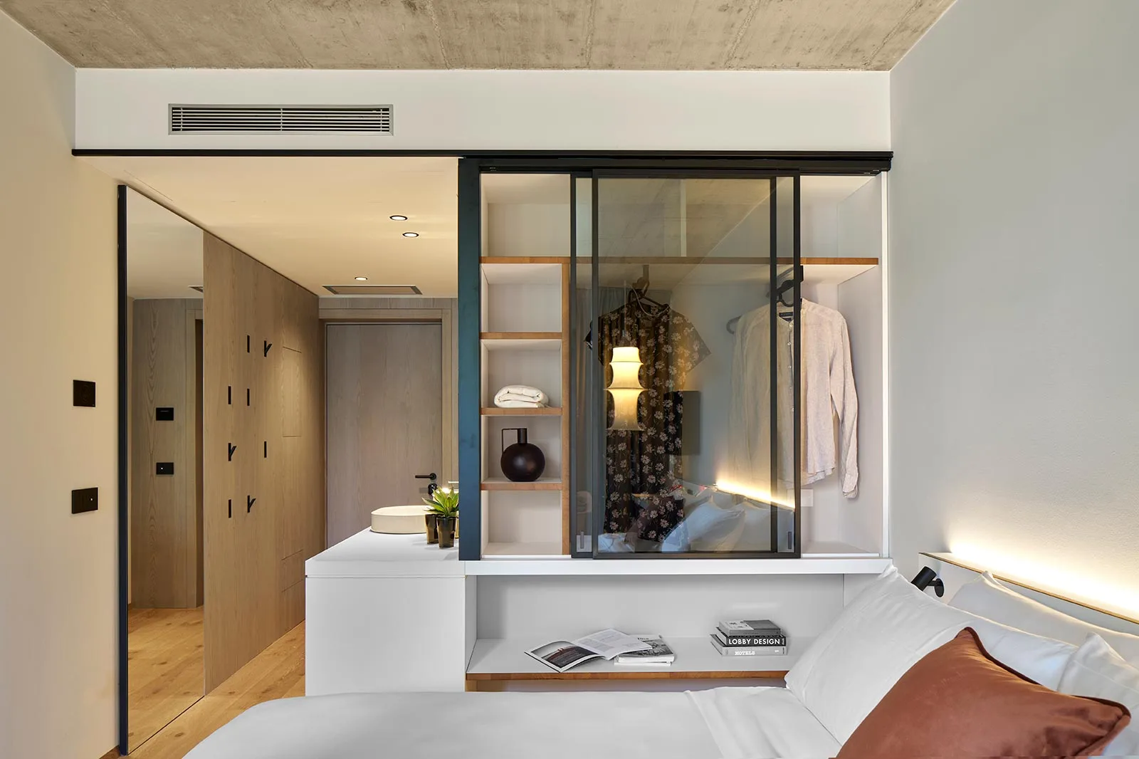 arredamento realizzazione hotel design dettaglio arredo armadio