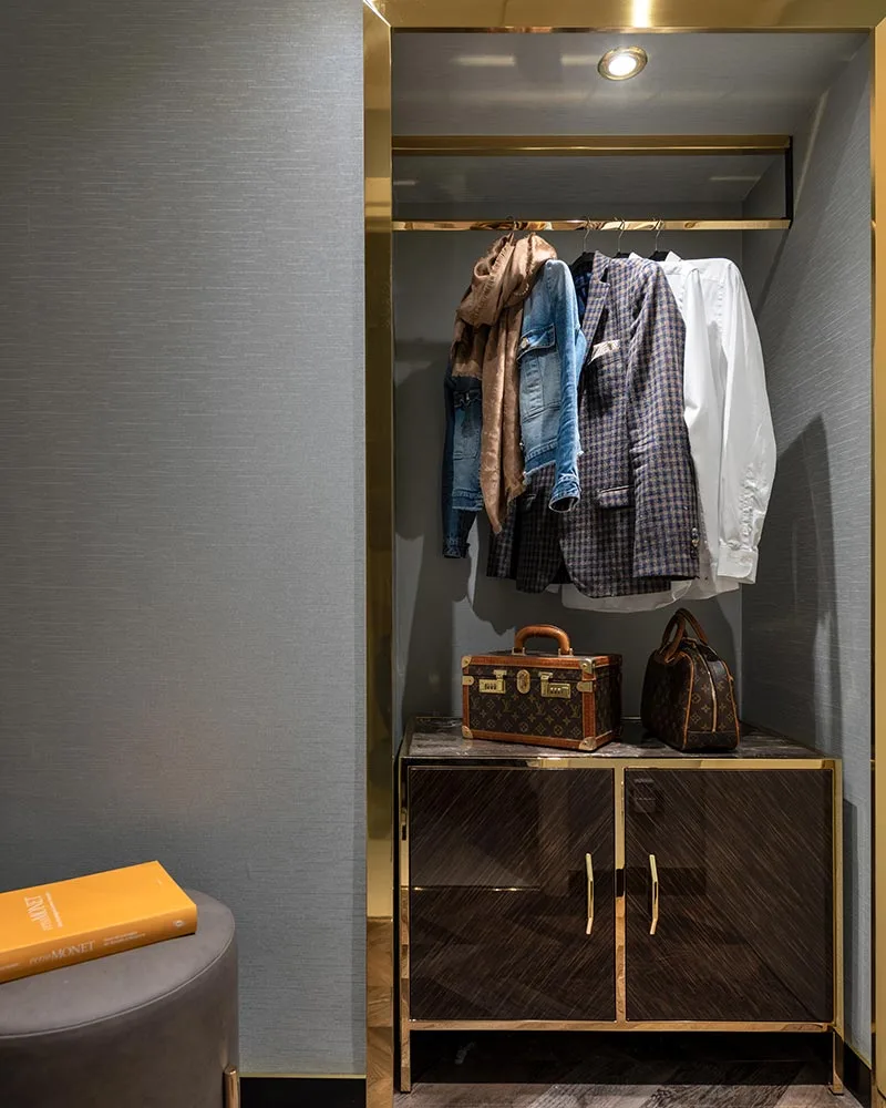 arredamento hotel albergo classico moderno lusso armadio