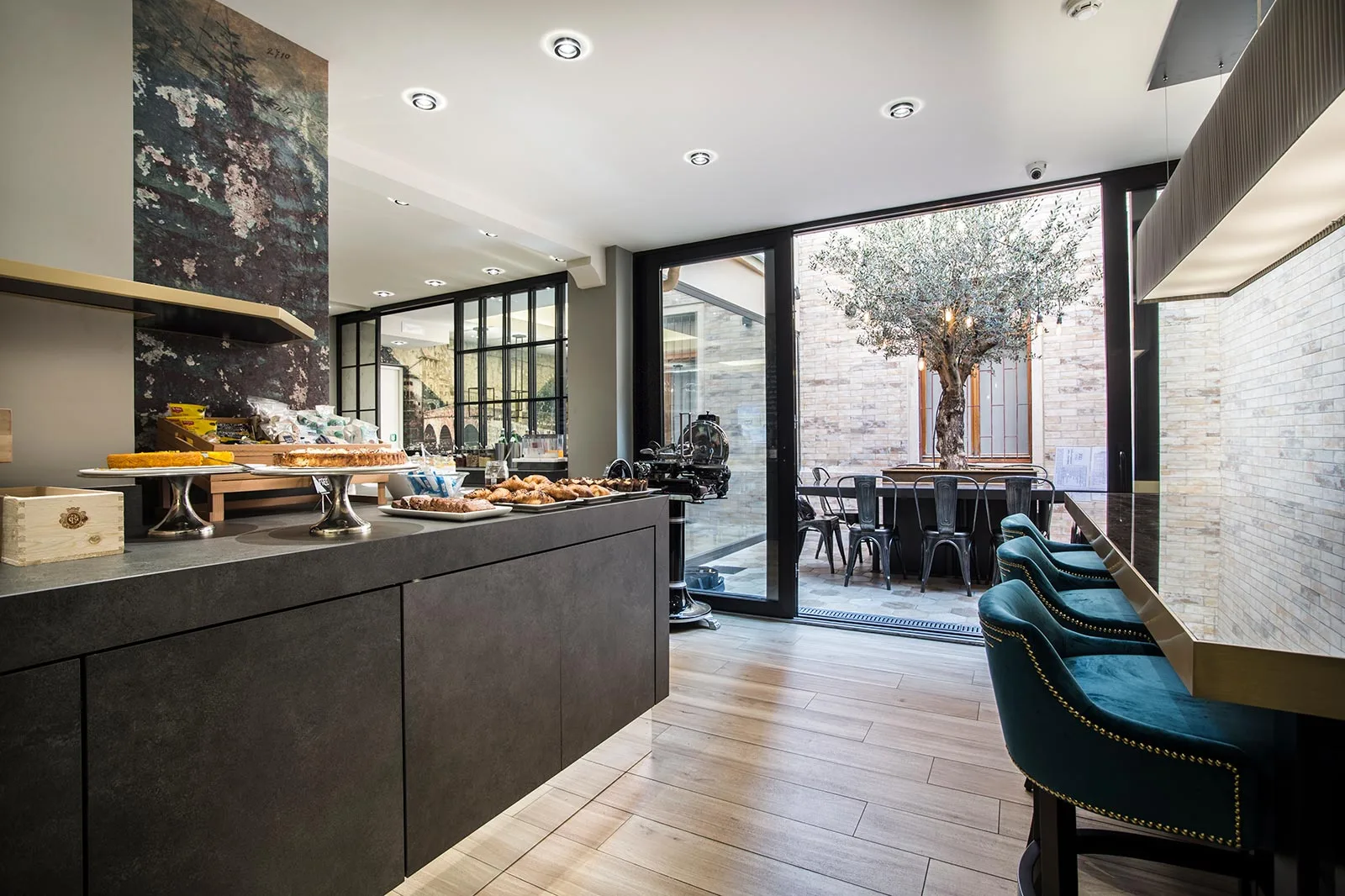 arredamento sala colazioni hotel lusso mobile buffet