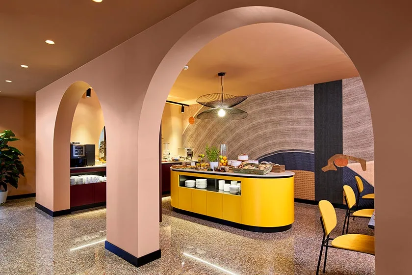 arredamento hotel lido sala colazione banco buffet