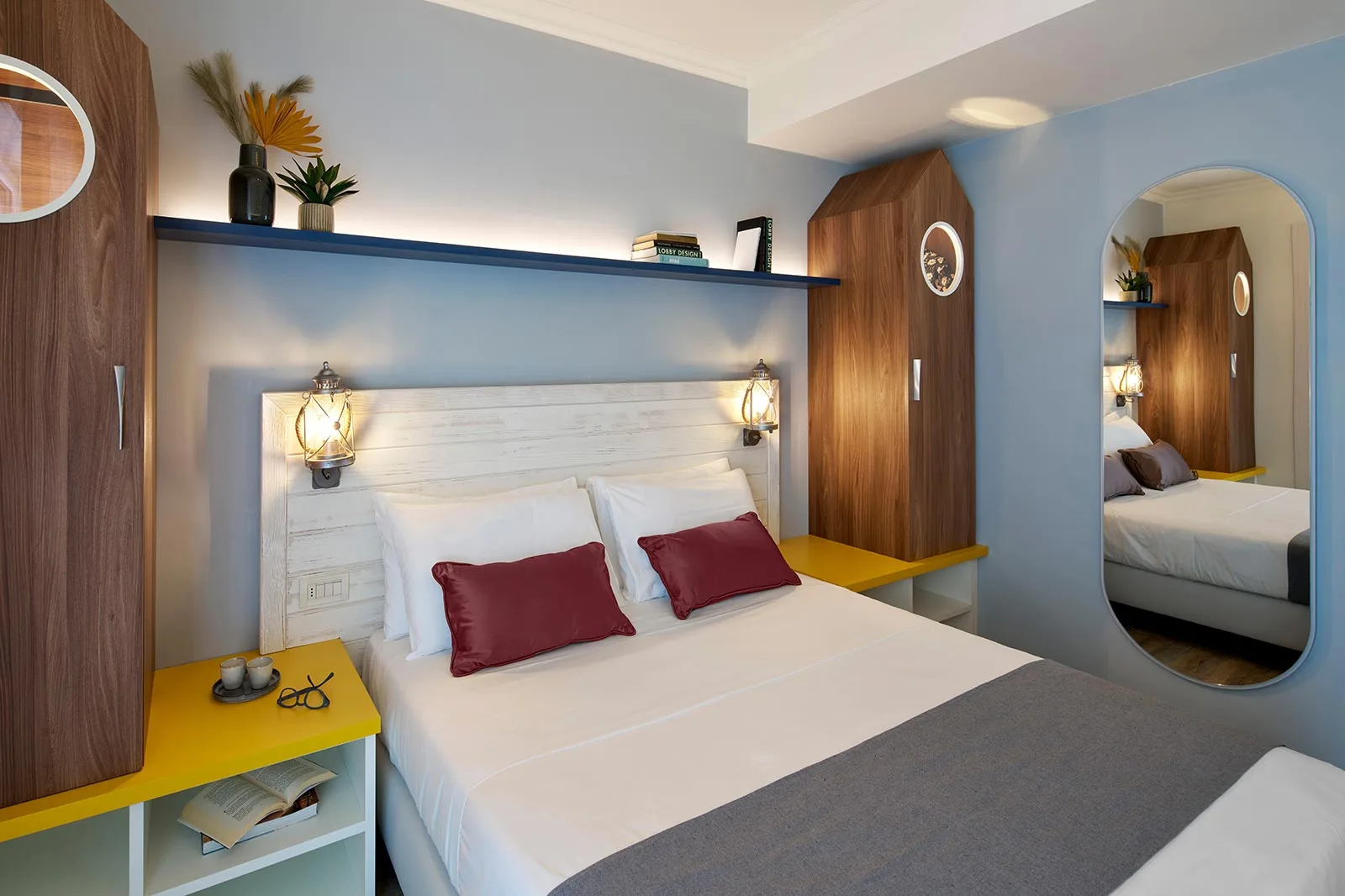 arredamento hotel nuovo concept vivace legno nautico