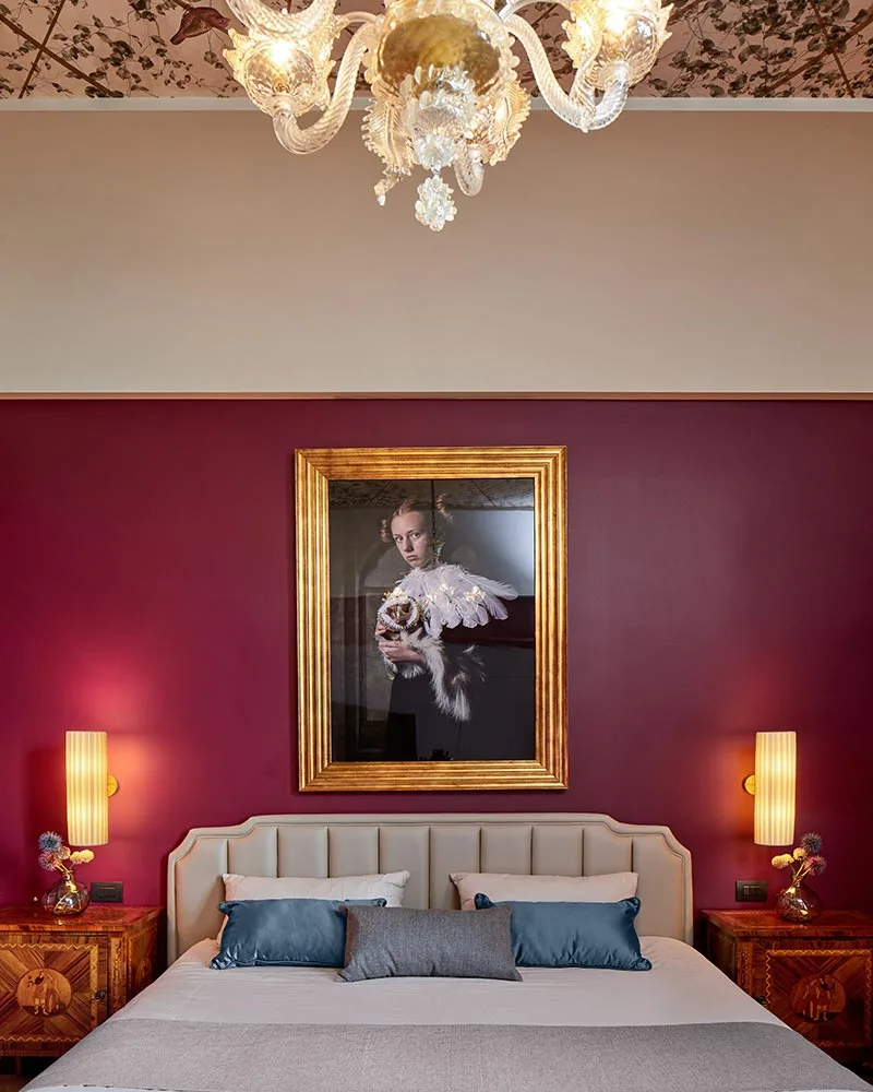 arredamento camere hotel stile classico testata letto