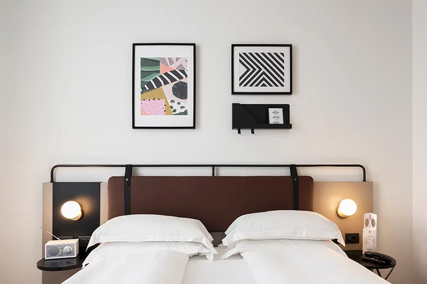 arredamento realizzazione hotel moderno testata letto dettagli